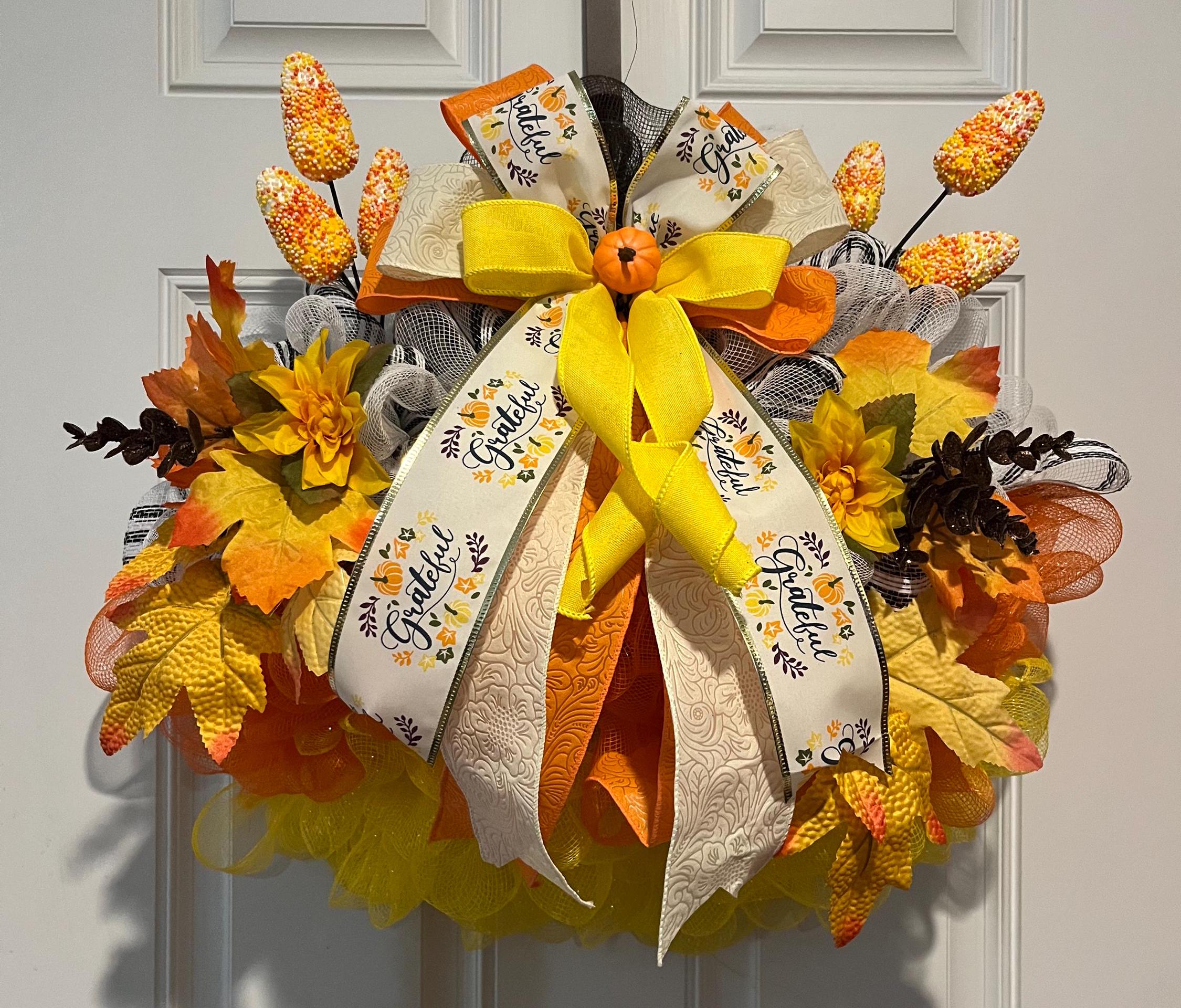 Thanksgiving | Thanksgiving Wreath | Mesh Autumn Leaves | Pumpkins | 'Give Thanks' Ribbon