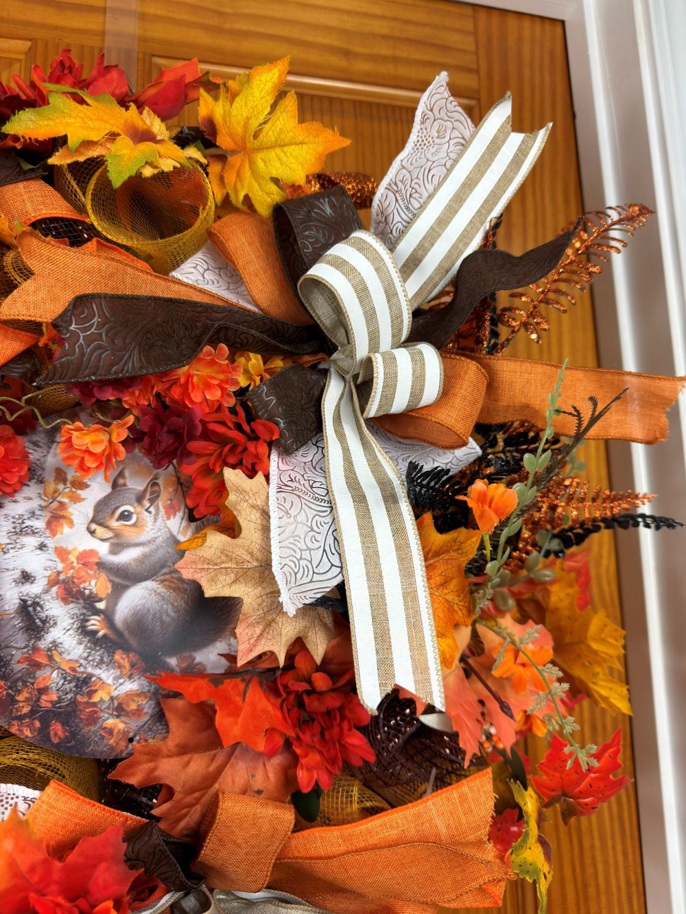 Squirrel Wreath, Autumn Front Door Decor, Woodland Wreath, Orange Yellow Maple Leaves, Rustic Farmhouse Thanksgiving Decoration