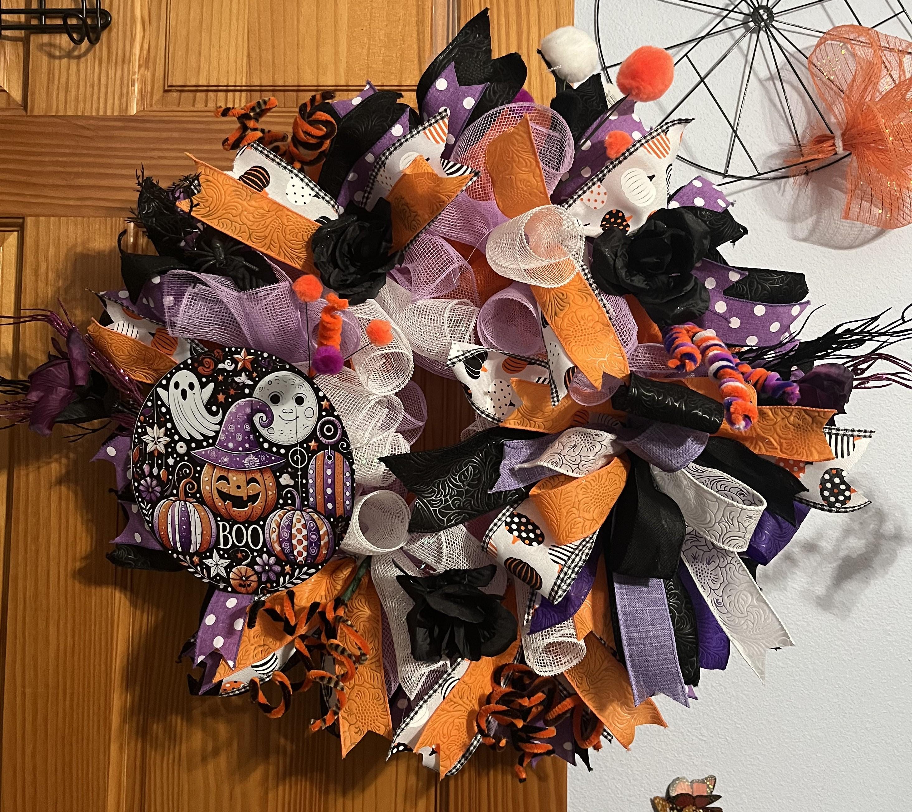 Halloween Wreath| Ghosts, Pumpkins, Bows | Spooky Front Door Decor